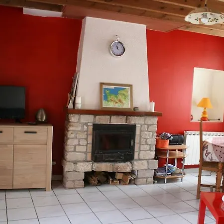 Prázdninový dům Entre Et Campagne Dans Hameau Calme Les Moitiers-d'Allonne